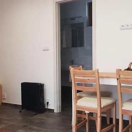 Nižbor Samostatný V Zahradě *